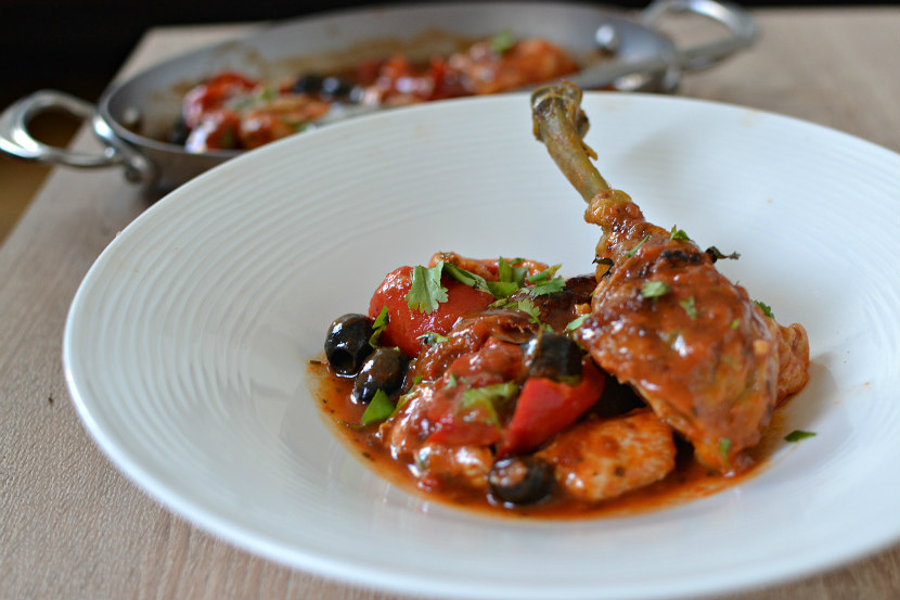 Poulet poché à la provençale